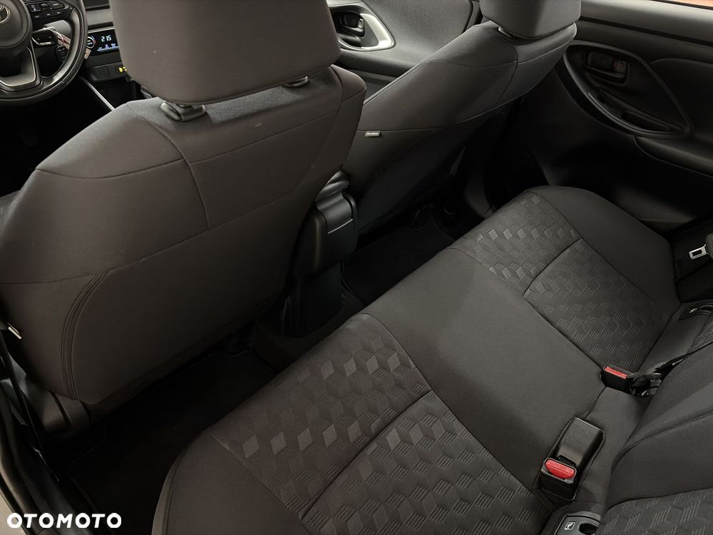 Toyota Yaris - 11