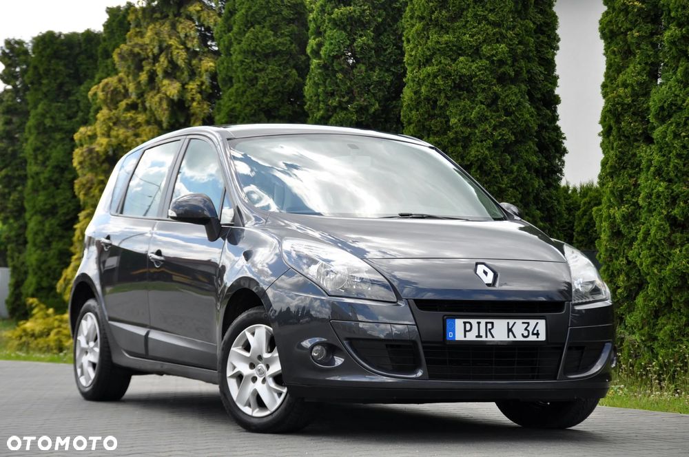 Renault Scenic 1.6 16V Luxe Privilege - 1