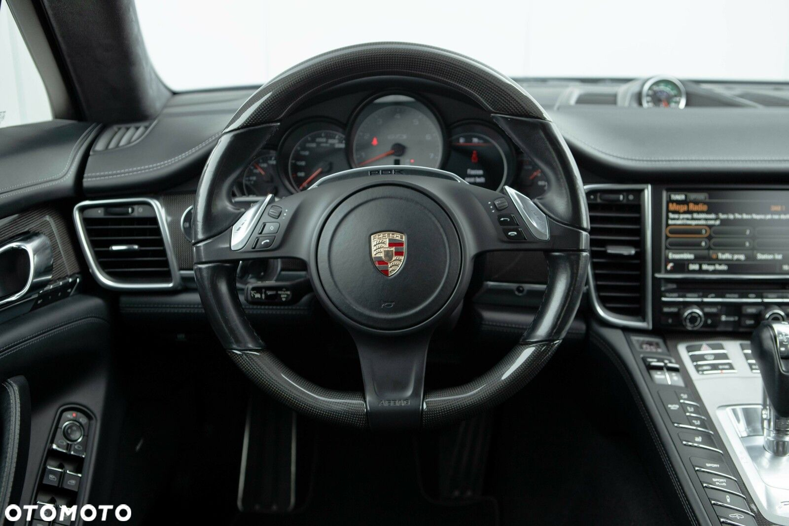 Porsche Panamera - 22