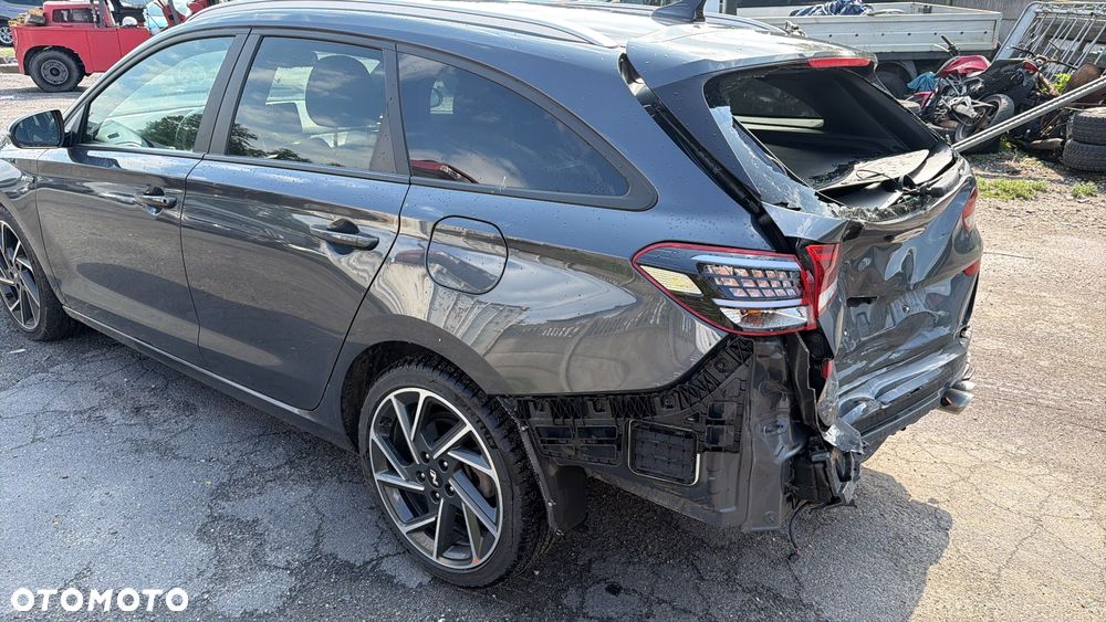 Hyundai i30 1.5 T-GDI 48V-Hybrid DCT N-Line - 8