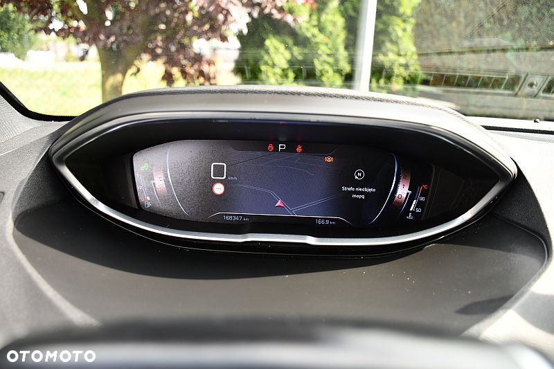 Peugeot 5008 1.6 THP Allure S&S EAT6 - 17