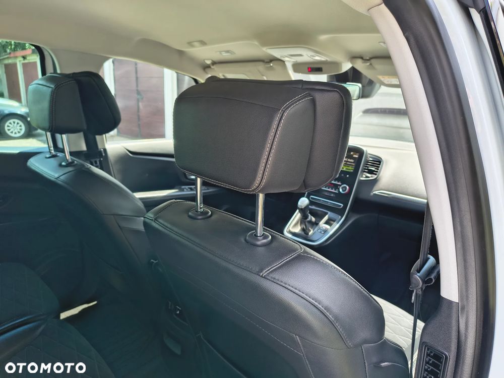 Renault Grand Scenic - 26