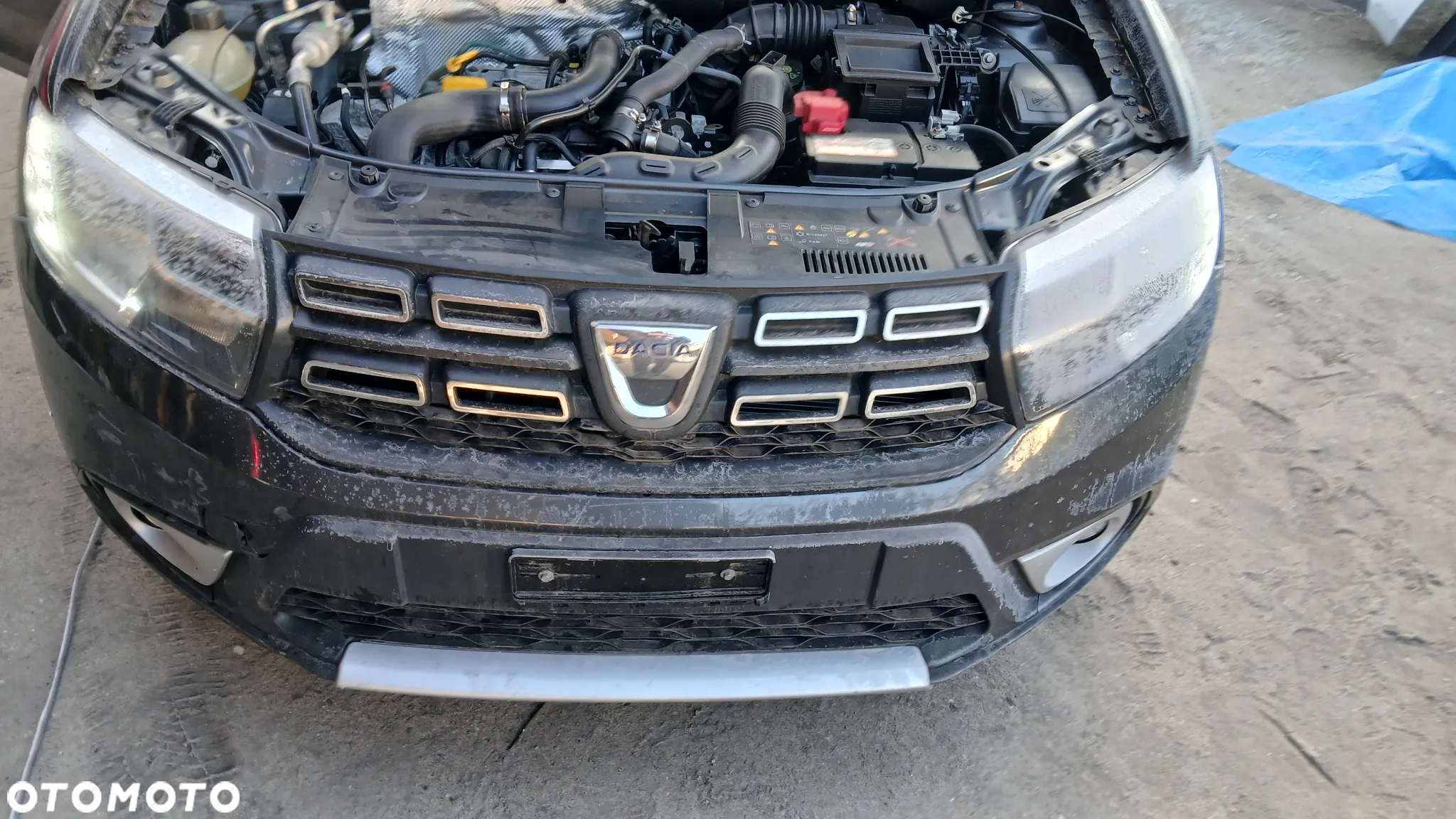 Dacia Sandero Stepway II 16- szyba drzwi silnik części - 2