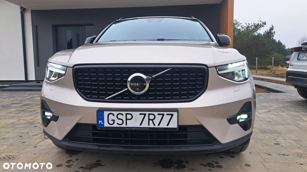Volvo XC 40 B3 Plus Dark - 13
