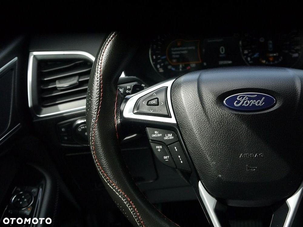 Ford S-Max 2.0 EcoBlue Bi-Turbo Titanium - 33