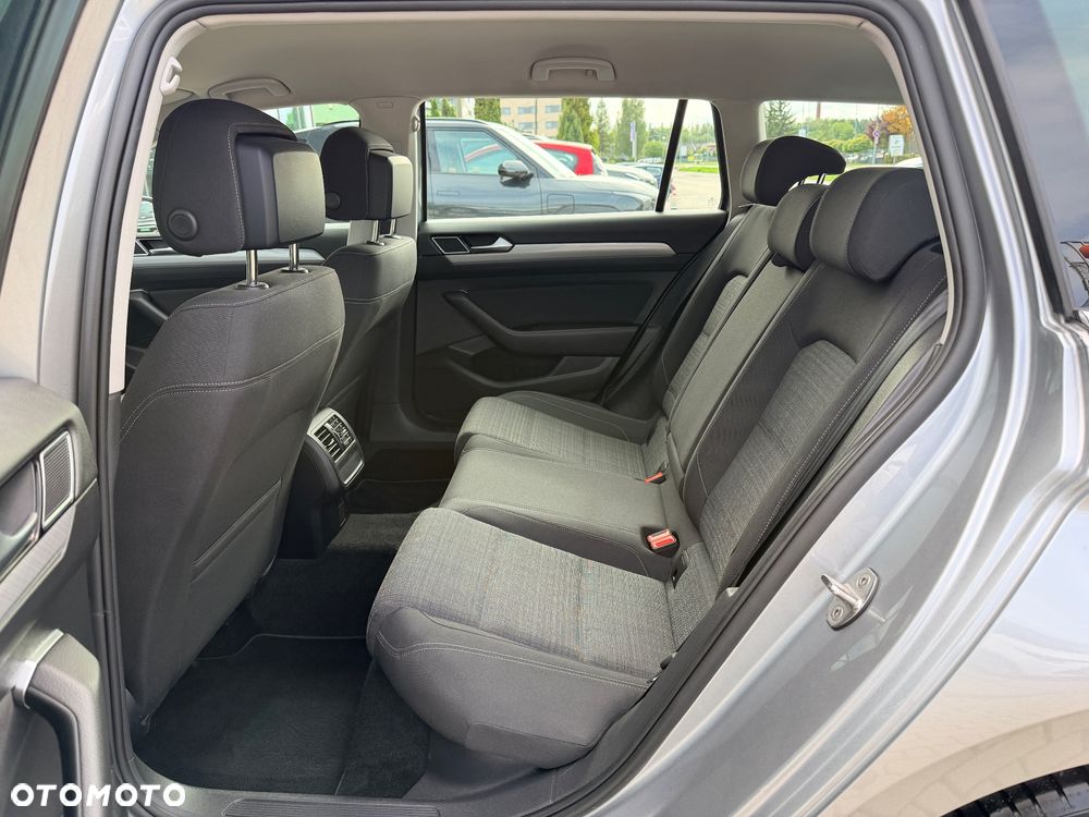 Volkswagen Passat Variant 1.5 TSI EVO Business DSG - 26