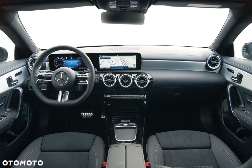 Mercedes-Benz CLA - 8