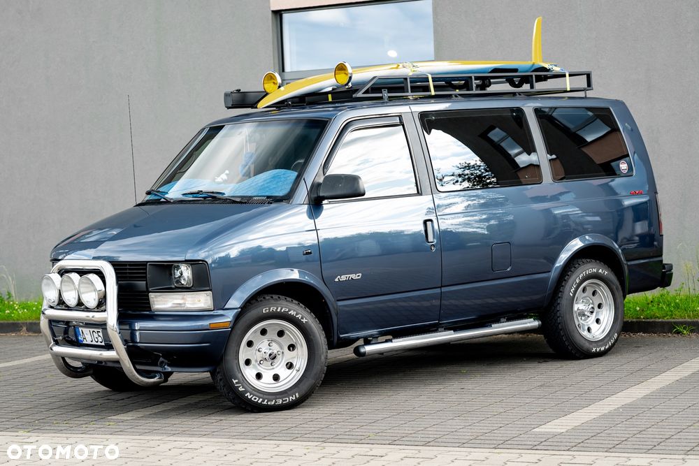 Chevrolet Astro - 6