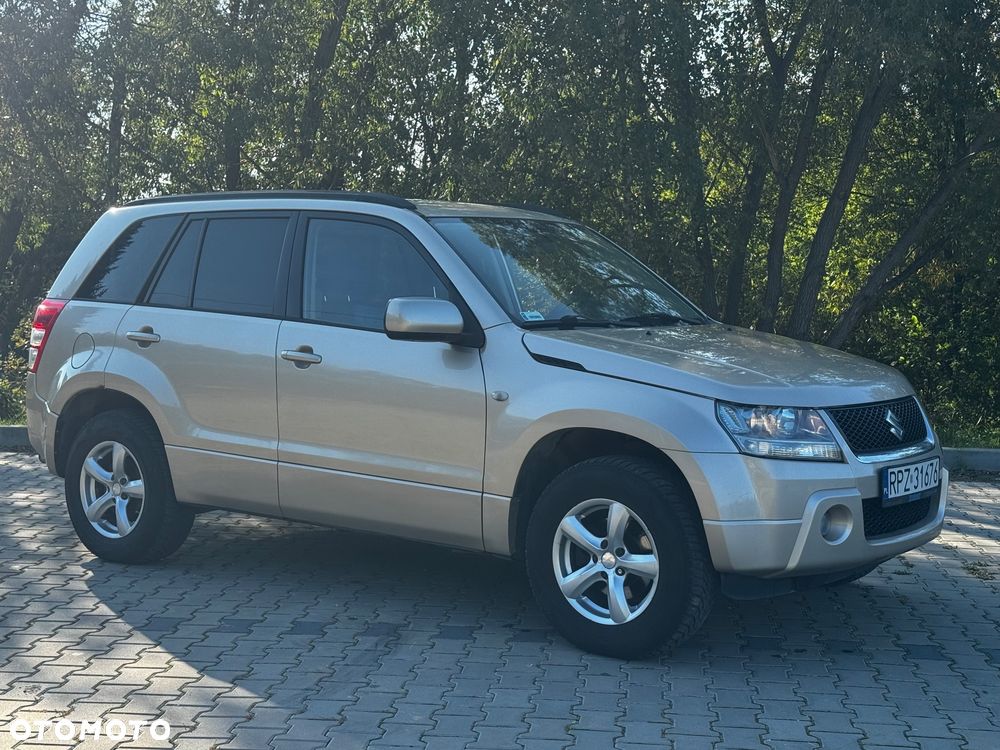 Suzuki Grand Vitara - 2