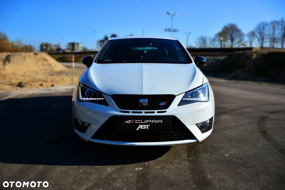 Seat Ibiza SC 1.4 TSI Cupra DSG - 2