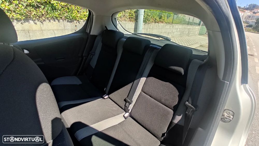 Peugeot 207 1.4 HDi Trendy - 13
