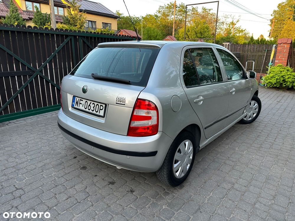 Skoda Fabia - 10