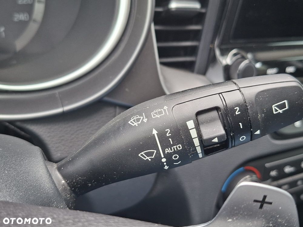 Kia XCeed 1.5 T-GDI M DCT - 24