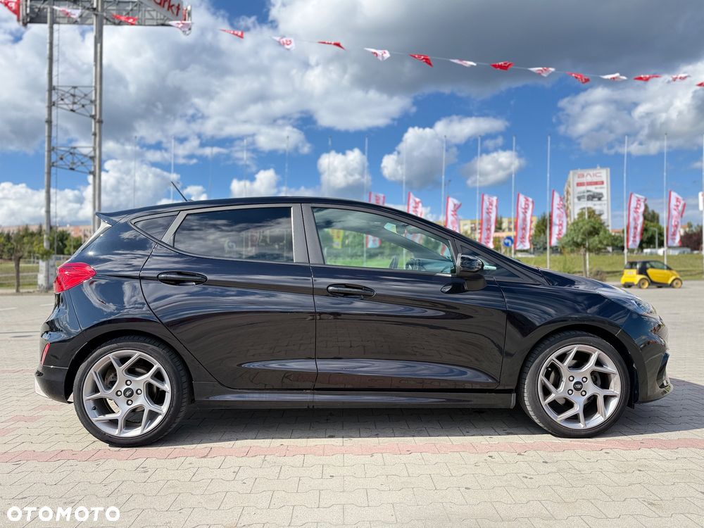 Ford Fiesta - 7