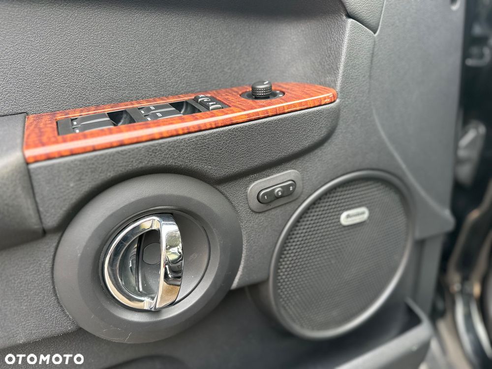 Jeep Commander 5.7 V8 HEMI Automatik Limited - 21