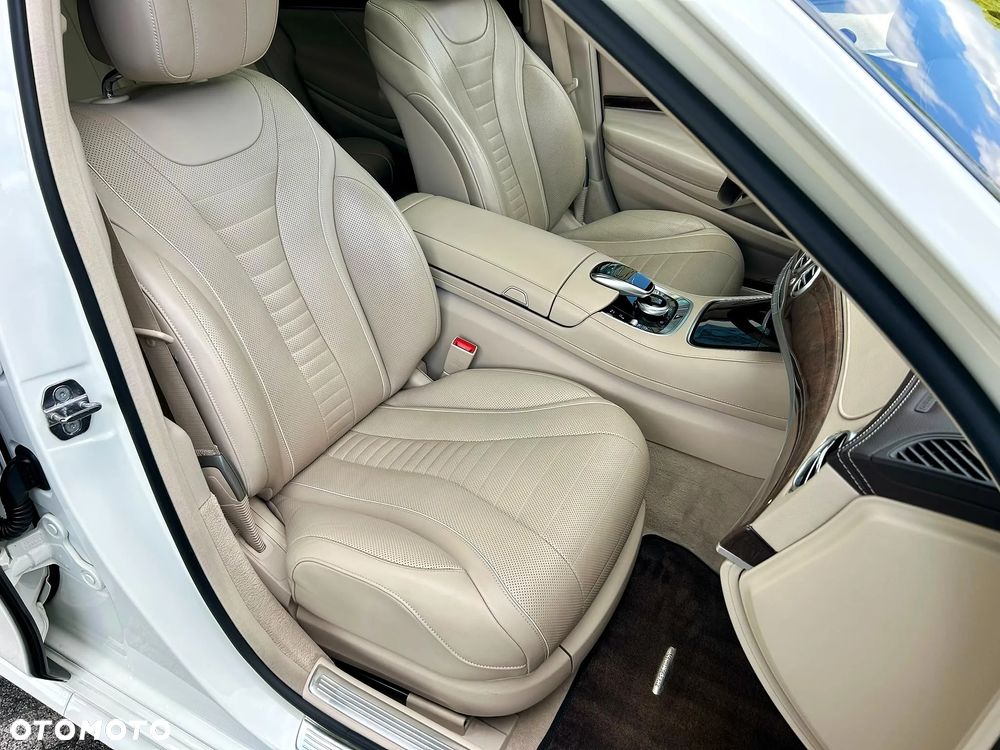 Mercedes-Benz Klasa S 560 4-Matic L 9G-TRONIC - 26