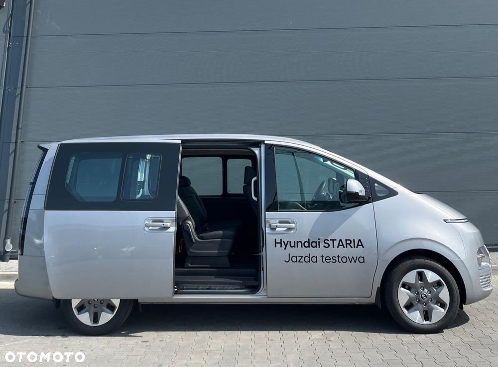 Hyundai Staria 1.6 T-GDI HEV Smart VIP - 6
