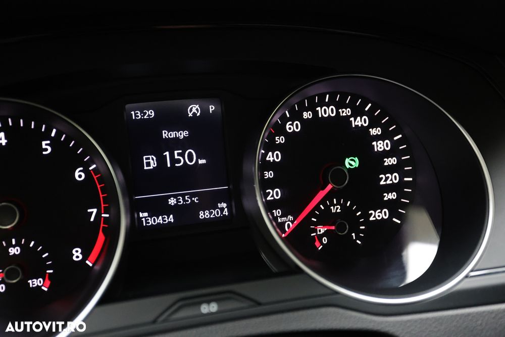 Volkswagen Passat 1.5 TSI ACT DSG Comfortline - 16