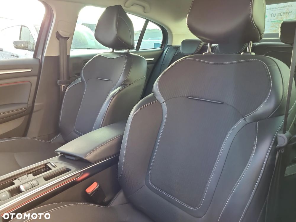 Renault Megane 1.3 TCe FAP Techno EDC - 11