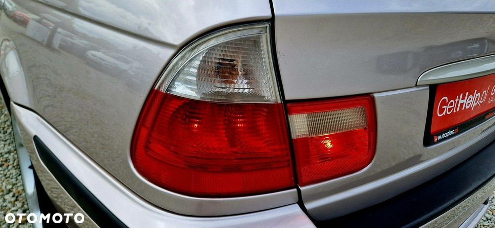 BMW Seria 3 318i Touring Edition Exclusive - 24