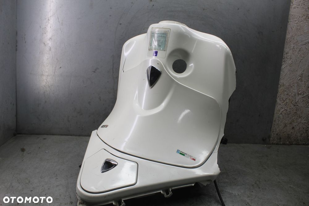 Piaggio Fly 125 12-19 r Kokpit owiewka osłona wypełnienie - 2