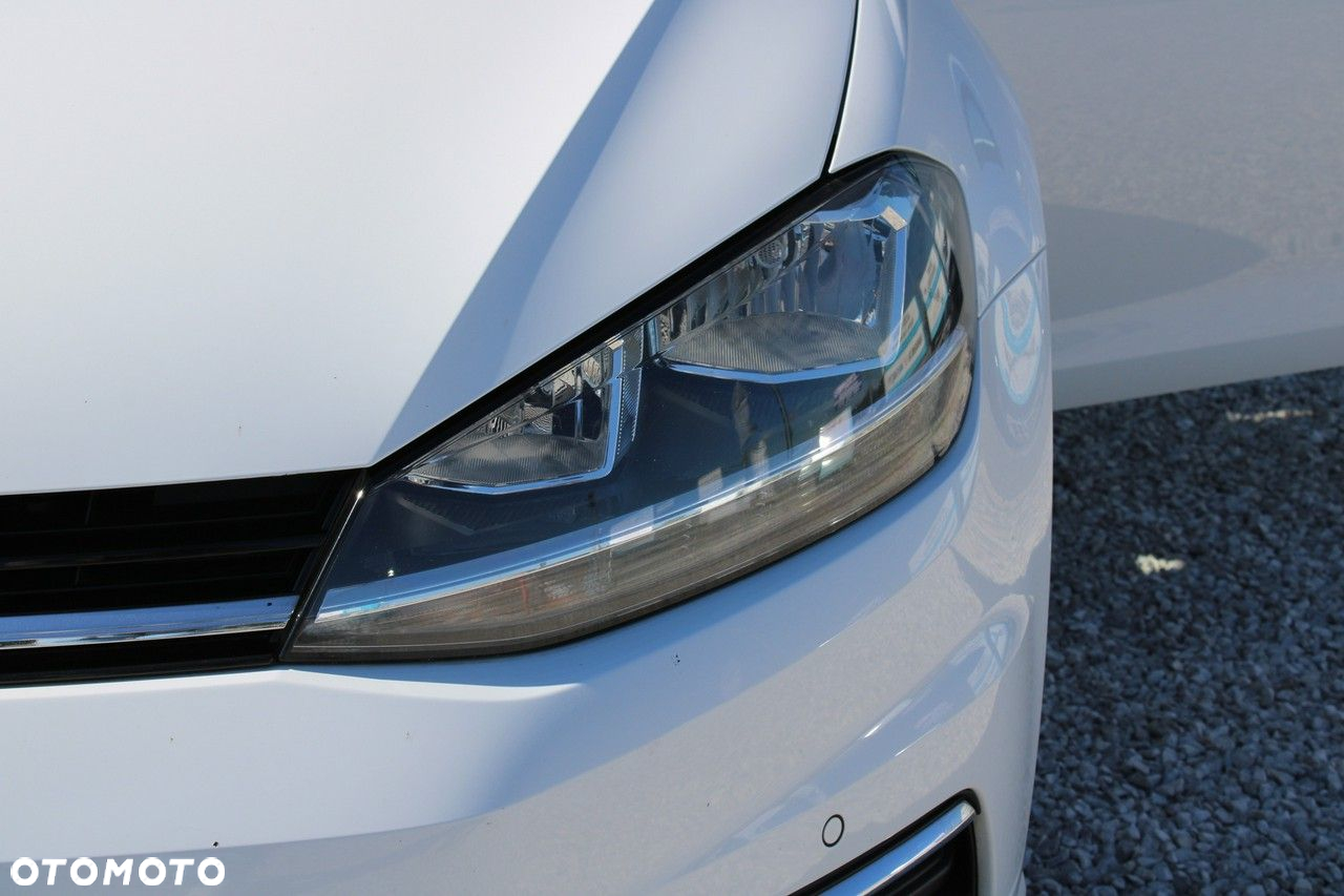 Volkswagen Golf - 31