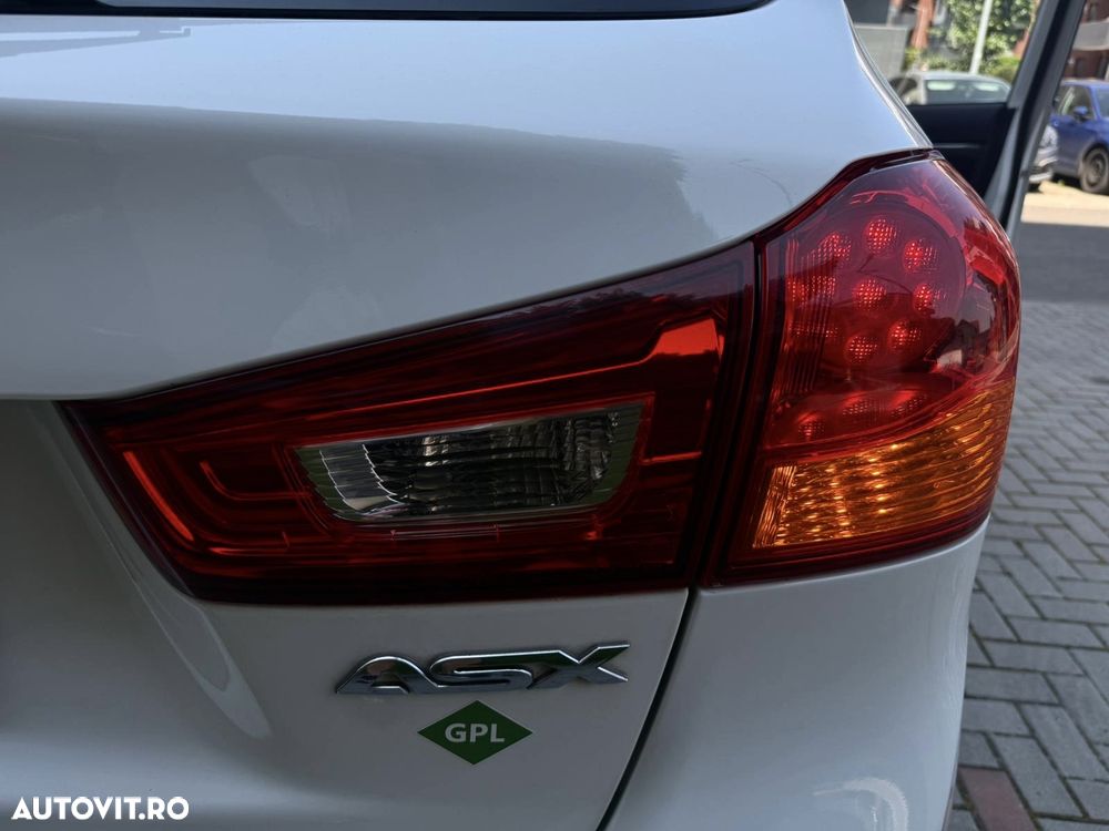 Mitsubishi ASX 1.6 Litre MIVEC Inform - 31