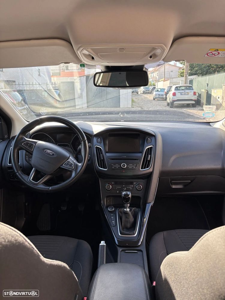 Ford Focus SW 1.5 TDCi Titanium - 8