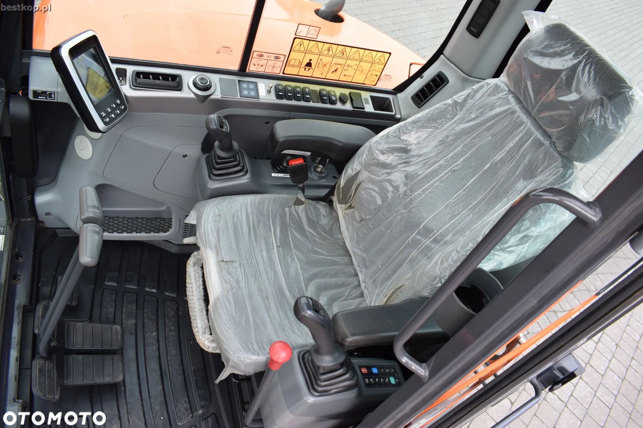 Doosan DX62R-3 - 25