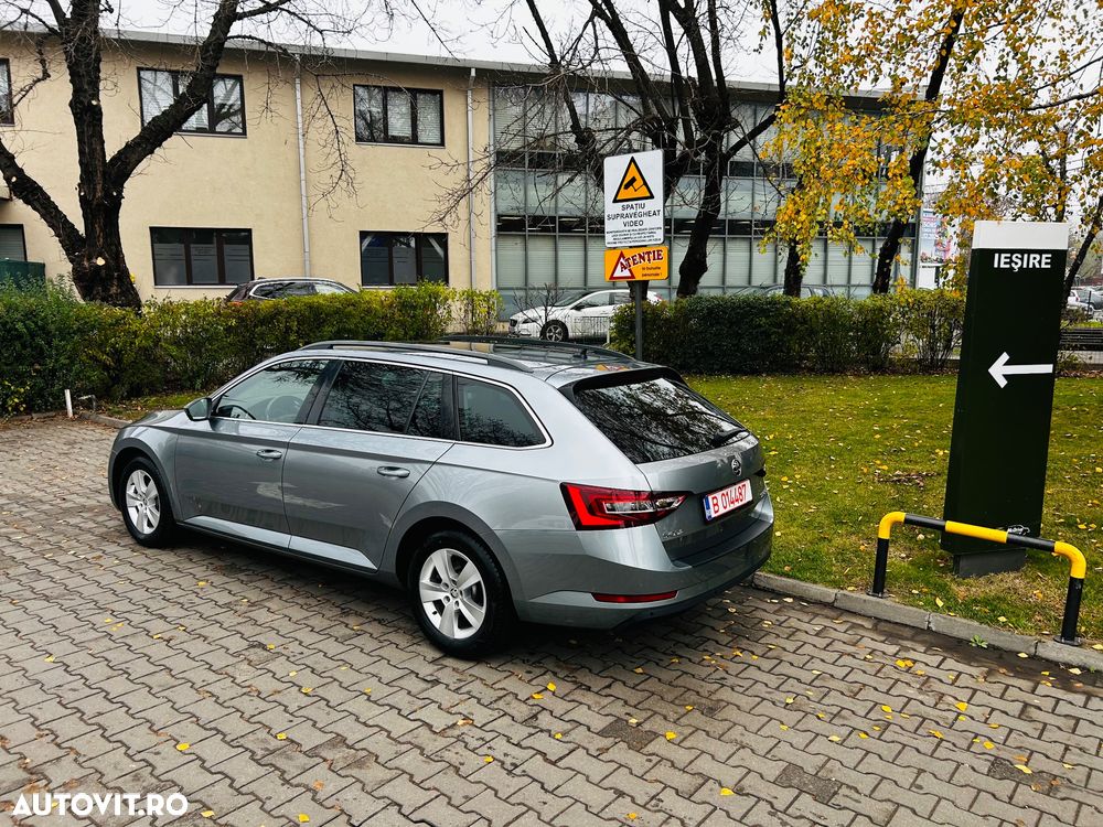 Skoda Superb Combi 1.6 TDI DSG Style - 5