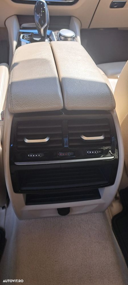 BMW Seria 5 520d Aut. Luxury Line - 20