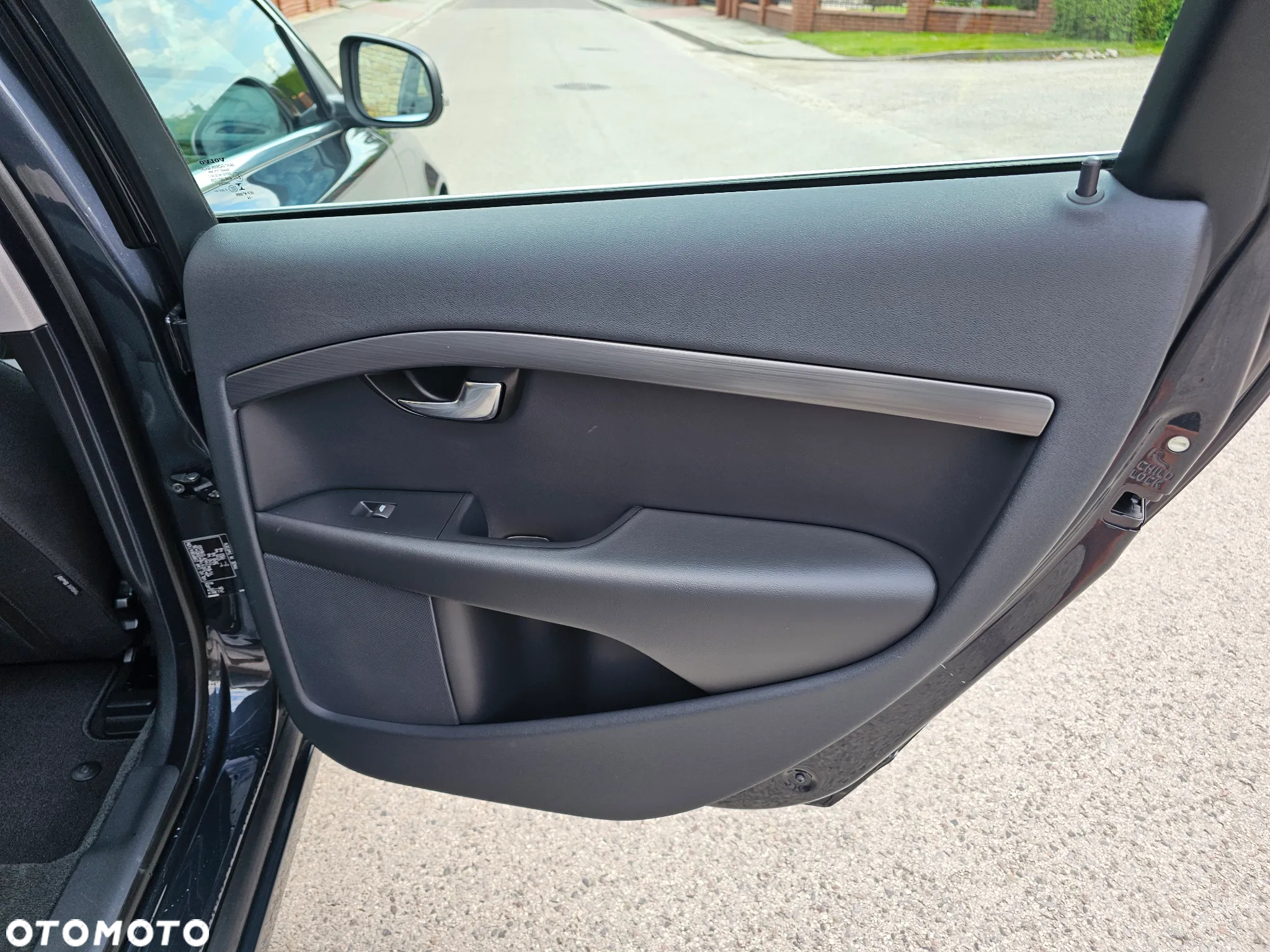 Volvo V70 D3 Geartronic Kinetic - 25