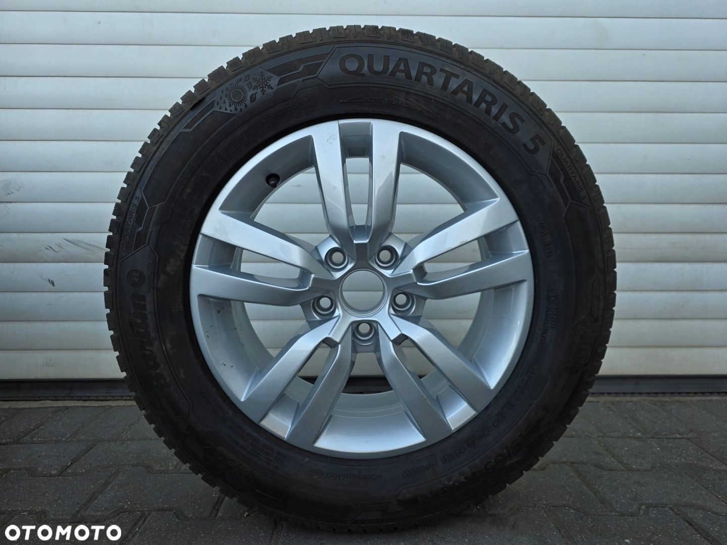 KOŁA CAŁOROCZNE VOLKSWAGEN TIGUAN 6,5x16 5x112 ET 33 215/65R16 BARUM - 2