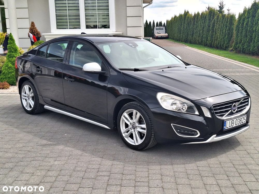 Volvo S60 T3 Edition Pro - 1