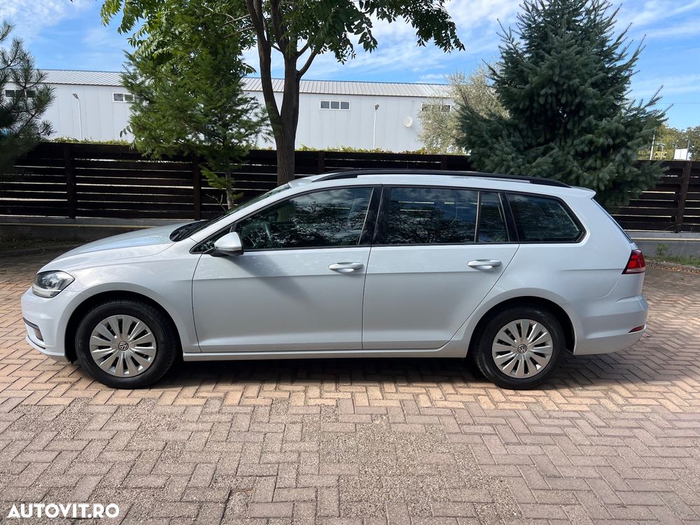 Volkswagen Golf 1.6 TDI Comfortline - 6