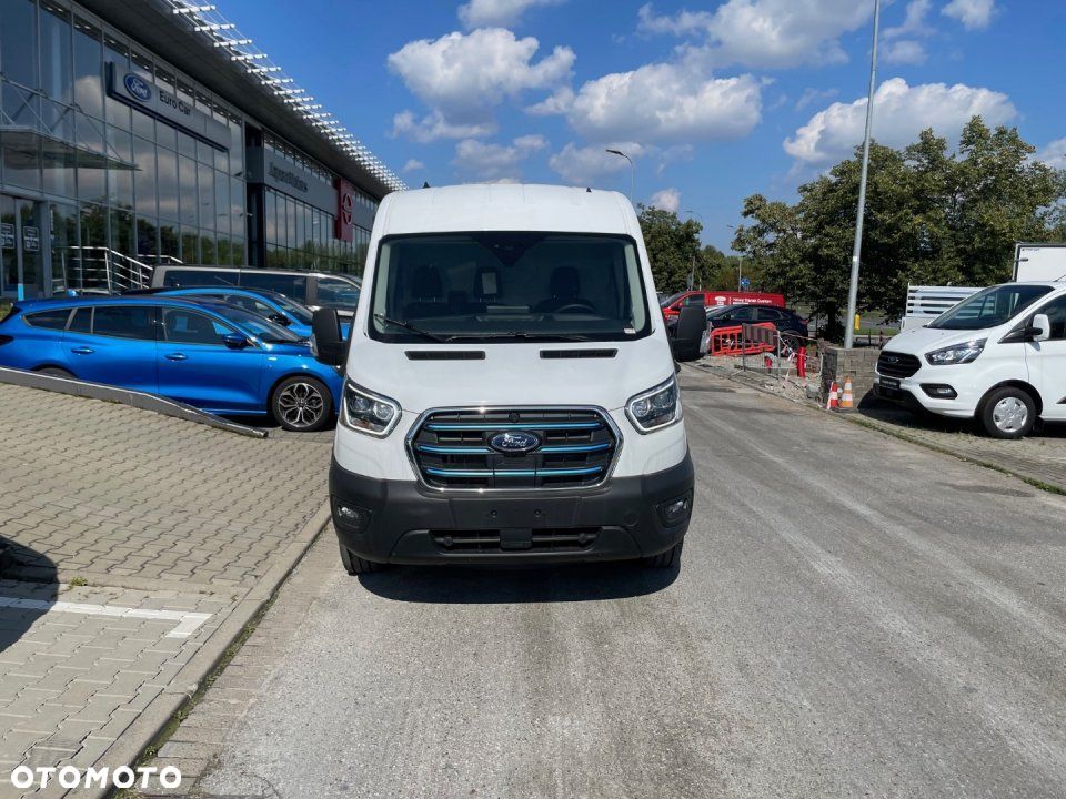 Ford E-Transit - 2