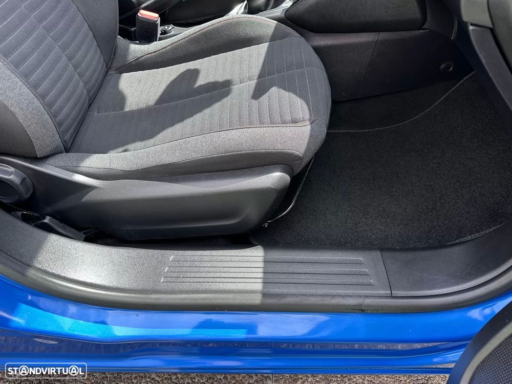 Peugeot 2008 1.2 PureTech Allure Pack - 52