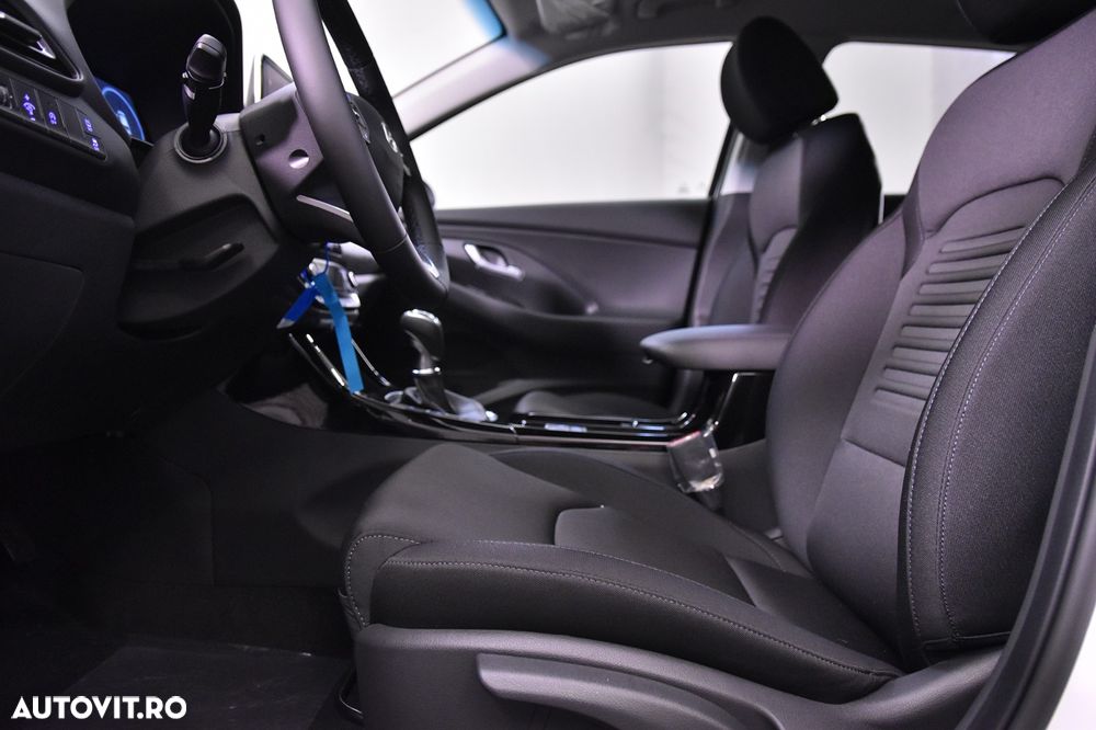 Hyundai i30 1.5 96CP M/T Highway - 21