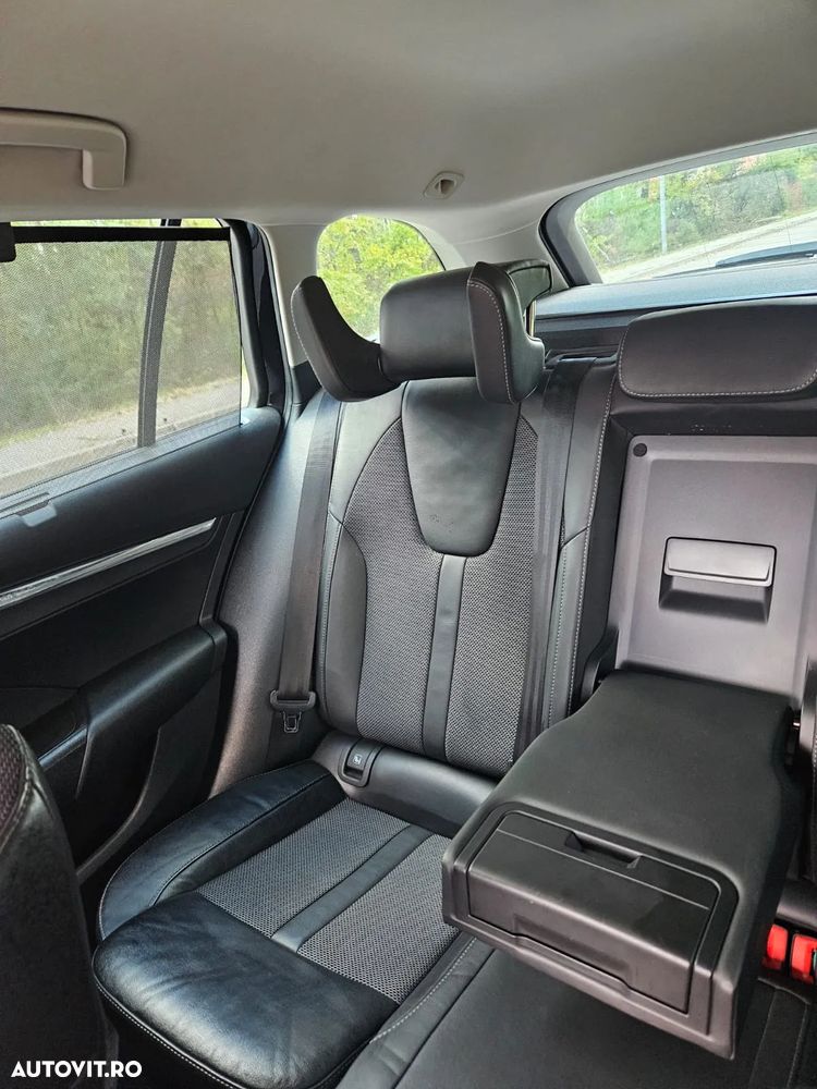 Skoda Octavia Combi 2.0 TDI DSG First Edition - 5