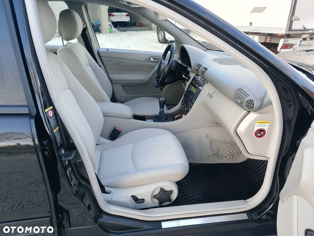 Mercedes-Benz Klasa C 220 T CDI Classic - 7
