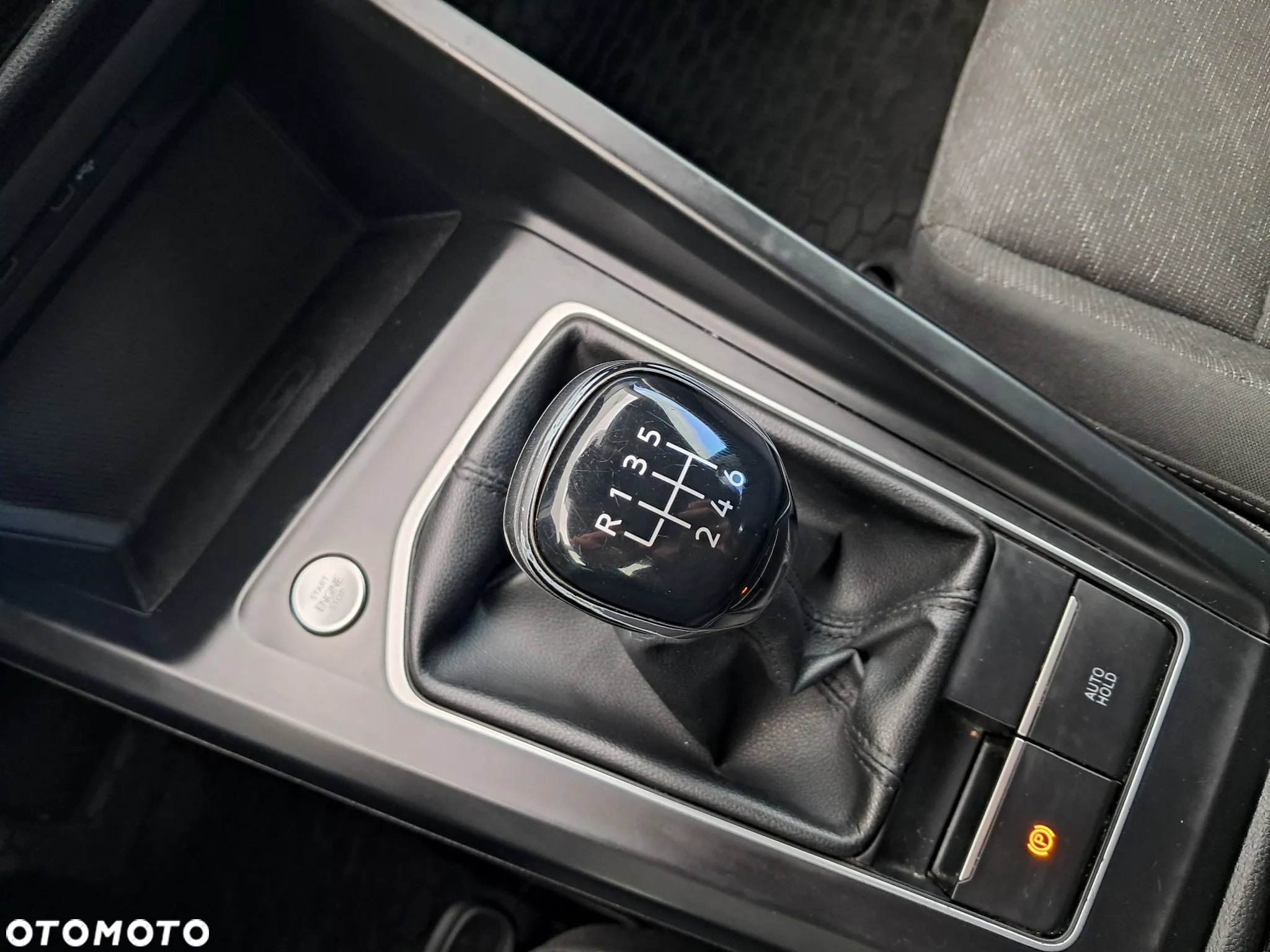 Volkswagen Golf VIII 1.5 TSI EVO Life - 27