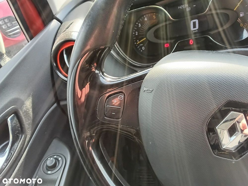 Renault Captur - 24