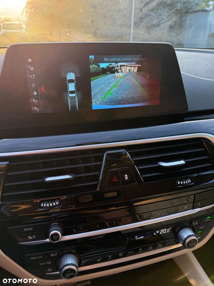BMW Seria 5 520d - 22