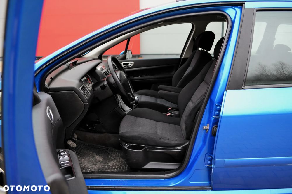 Peugeot 307 2.0 XT Premium - 6