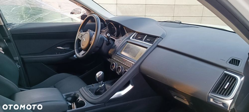 Jaguar E-Pace D150 S - 7