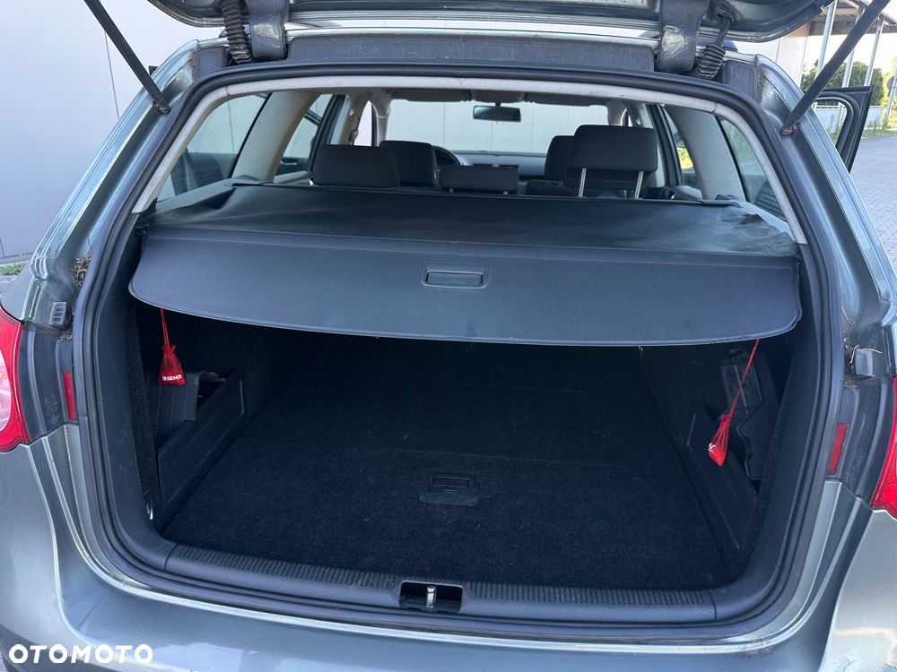 Volkswagen Passat - 6