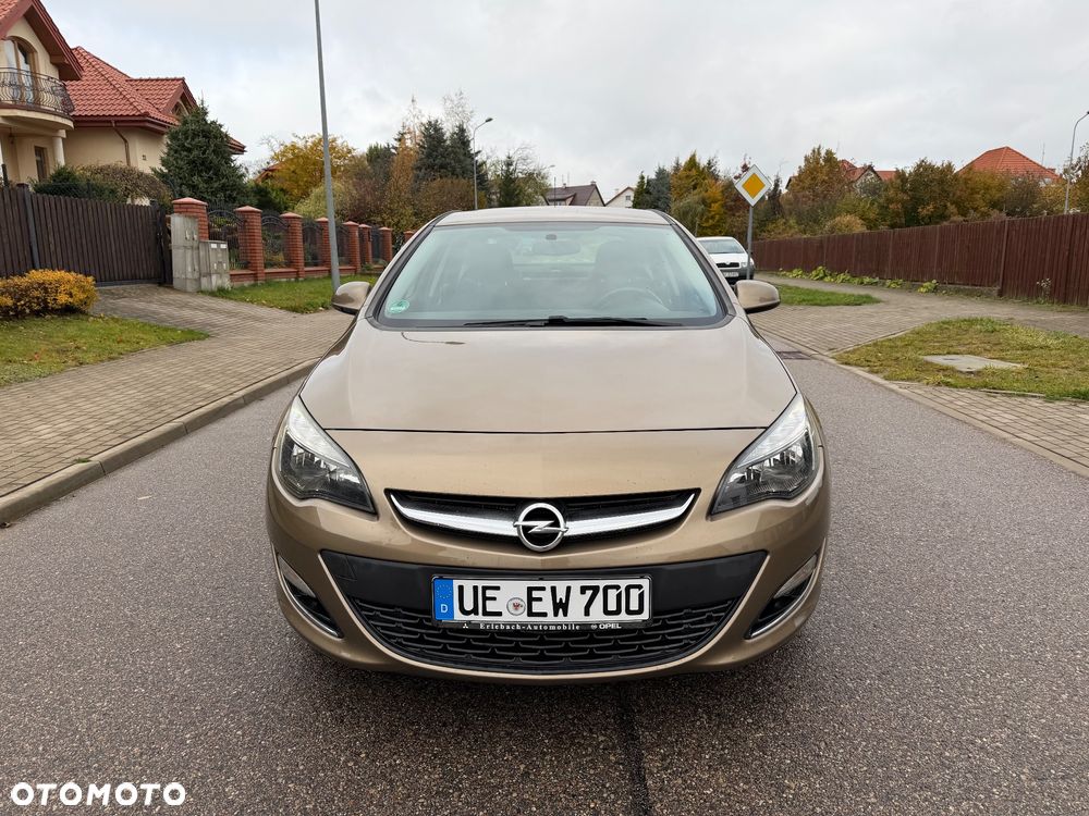 Opel Astra 1.4 Turbo Edition - 11