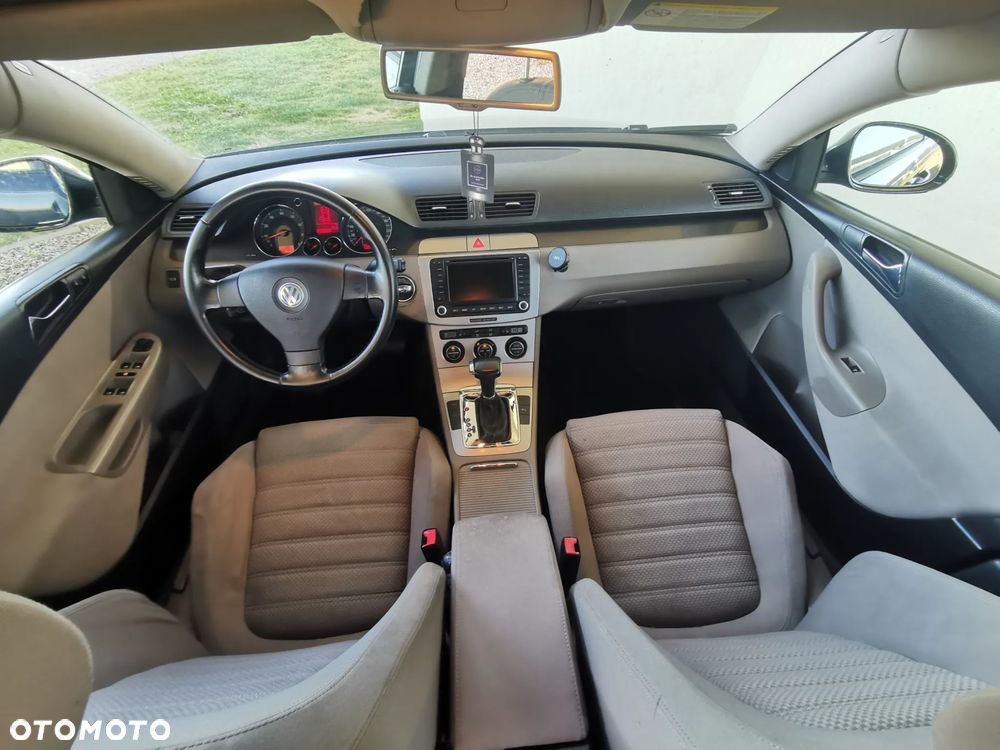 Volkswagen Passat - 5