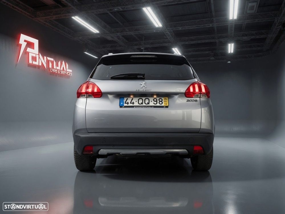 Peugeot 2008 1.2 PureTech Allure - 17