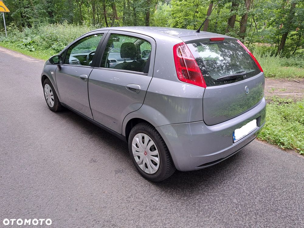Fiat Grande Punto - 6
